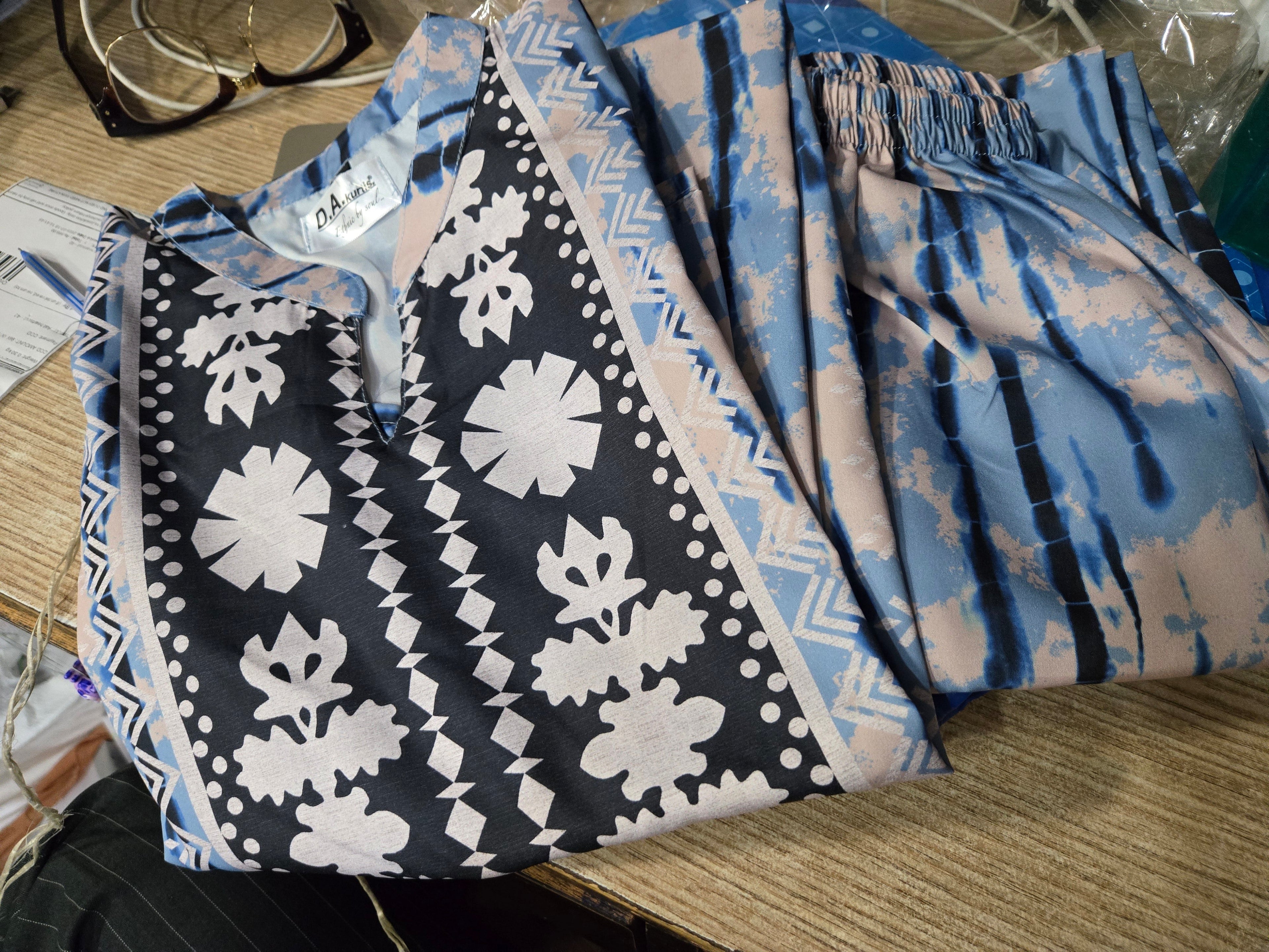 blue shaded top n bottom set