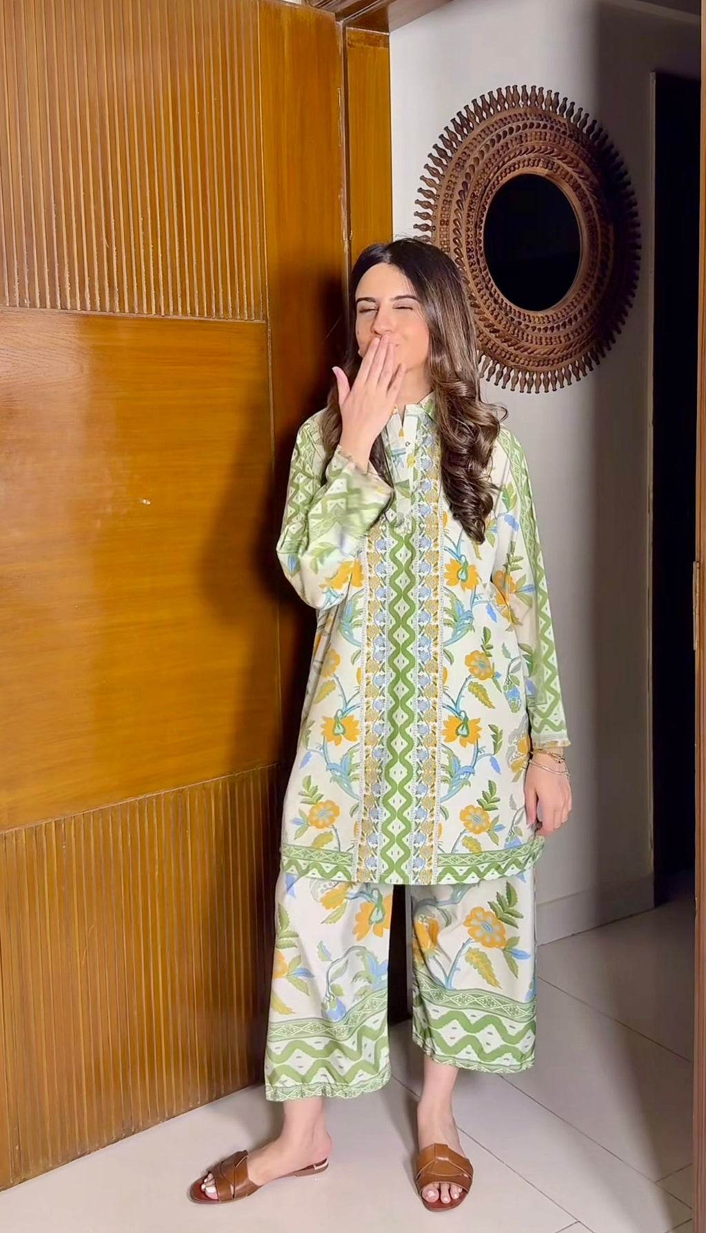 (AISHA) green MUSLIN CO ORD SET pini
