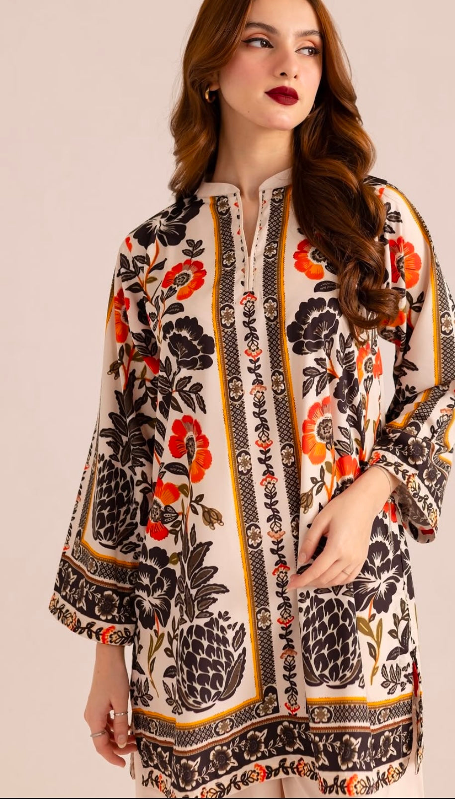 (AAISHA prity)  black CO ORD SET pini