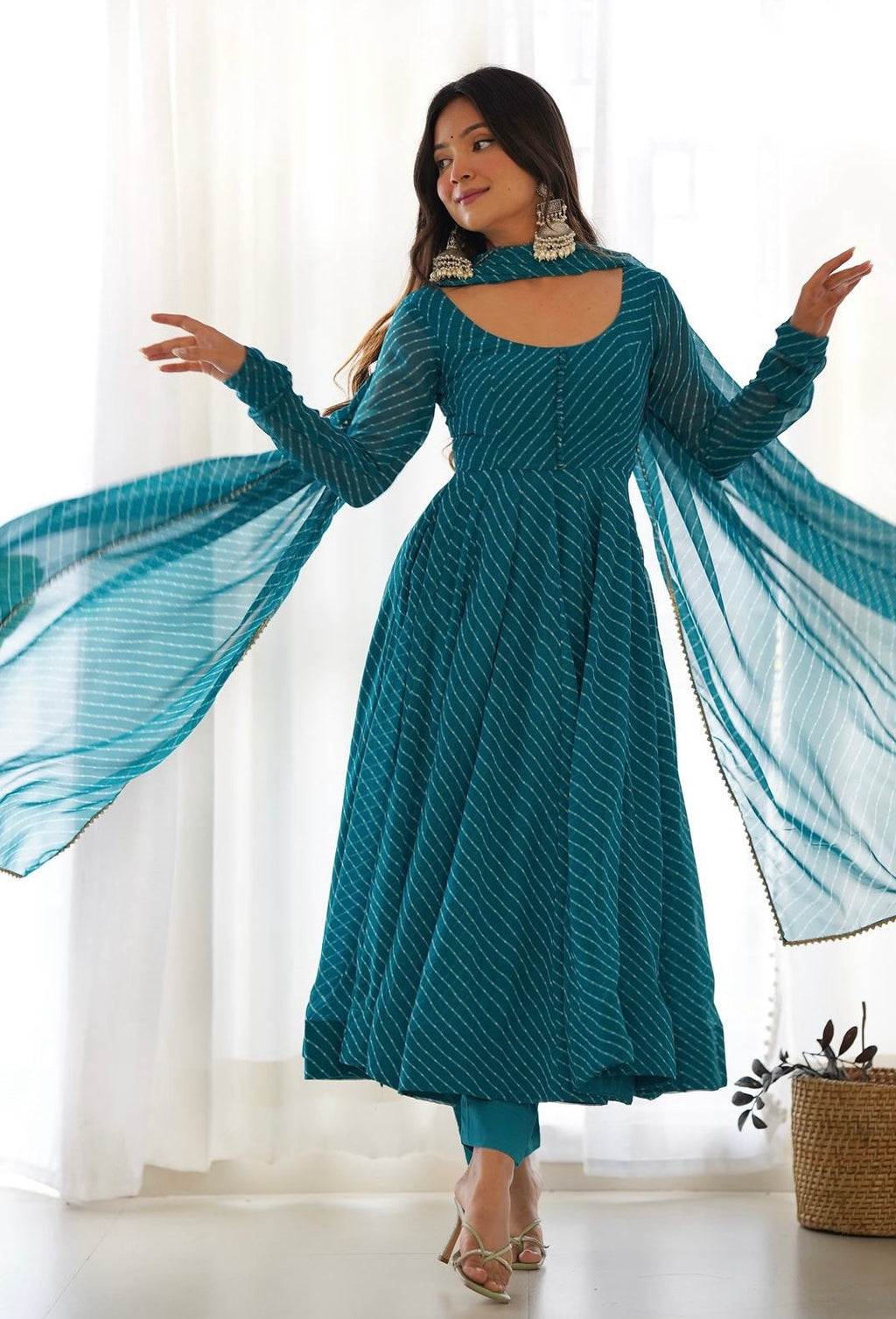 (ISHANI) LEHRIYA SET lite BLUE