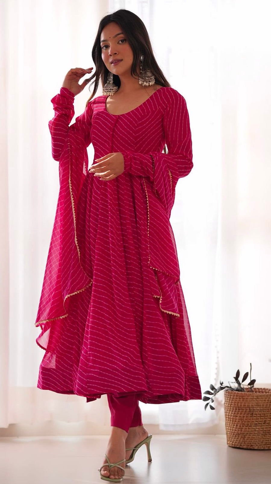 (ISHANI) LEHRIYA SET PINK
