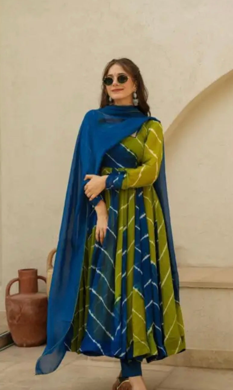 (akira) zig zag set  3pcs set laila