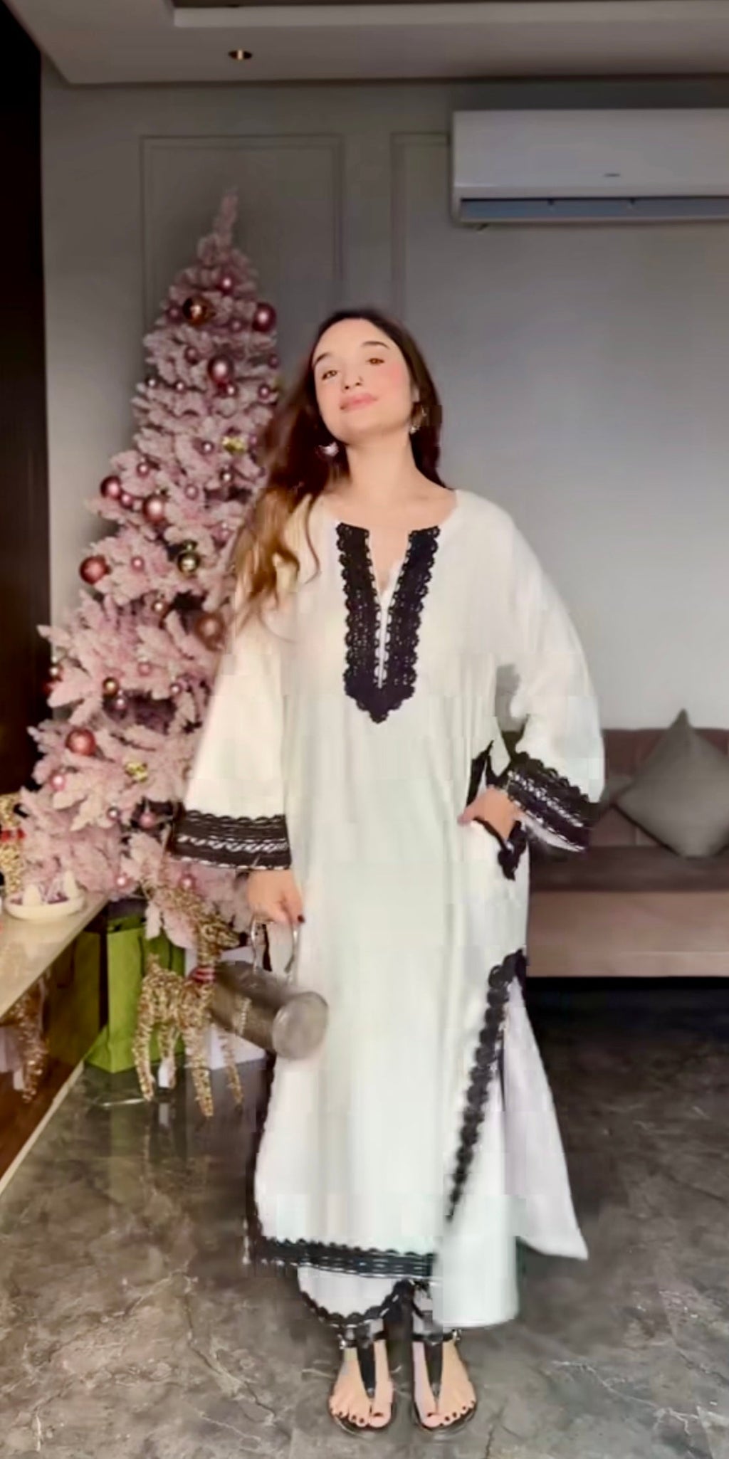 (NOOR) SET yee