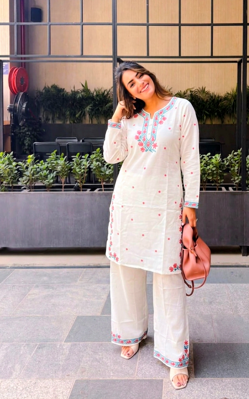 a10 rakul White bow co ord set