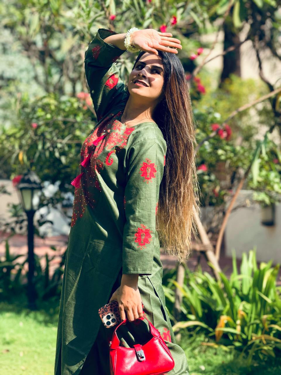 Saniya x Jashn top n bottopm set bottom