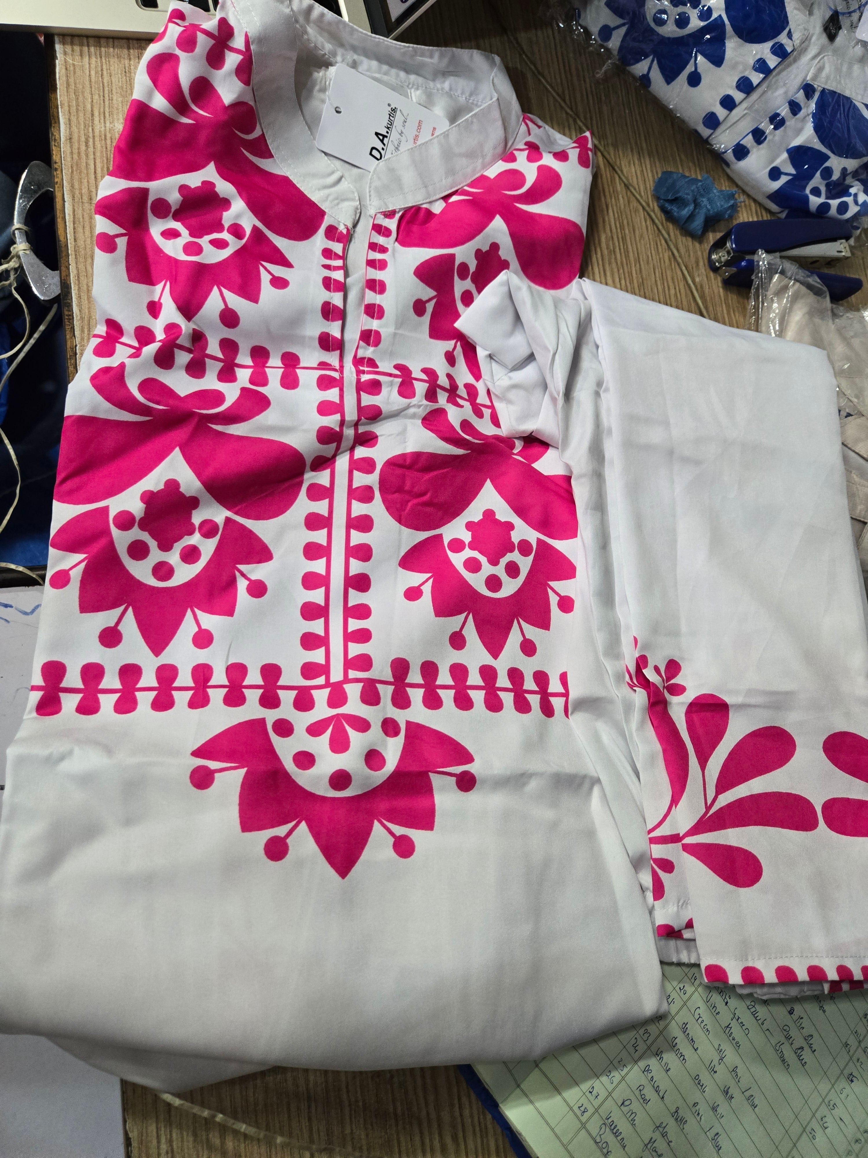JASHN PINK