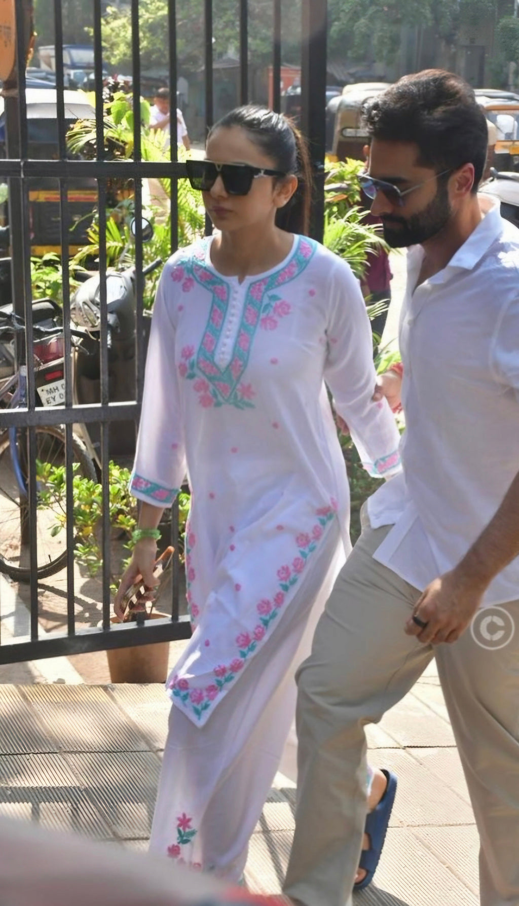 a10 rakul White bow co ord set