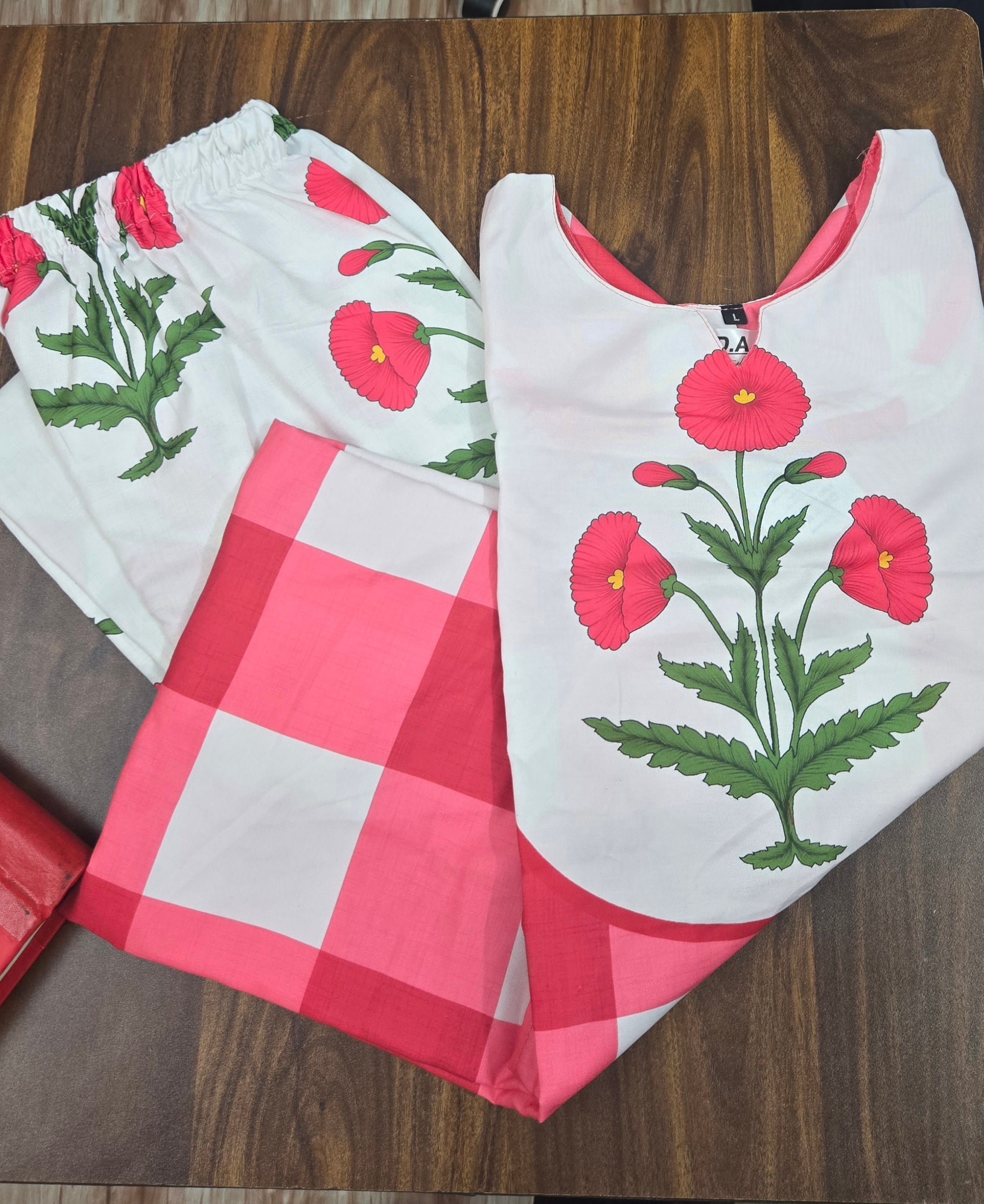 Kiki cotton top n bottom set